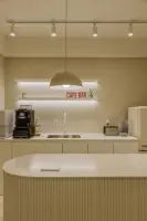 카페 감성 가득한 오피스 라운지 바 공간